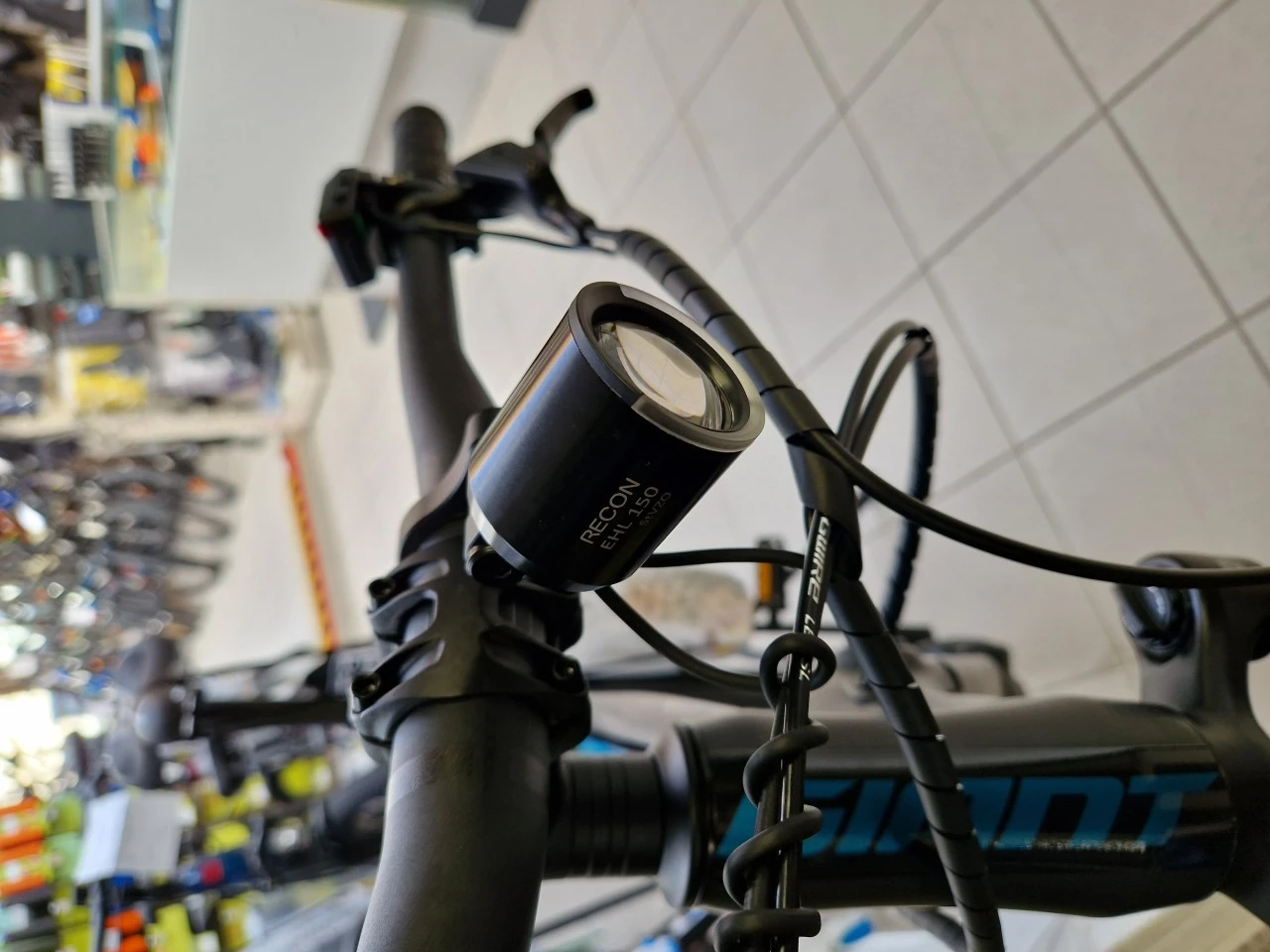 Giant Recon E HL150 STVZO E-bike Scheinwerfer 8 Giant Recon E HL150 STVZO E-bike Scheinwerfer – Bild 6